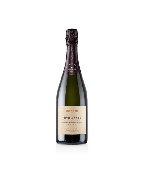 Cocchi Alta Langa Totocorde brut è un vino bianco spumante italiano, prodotto da uve chardonnay e pinot nero