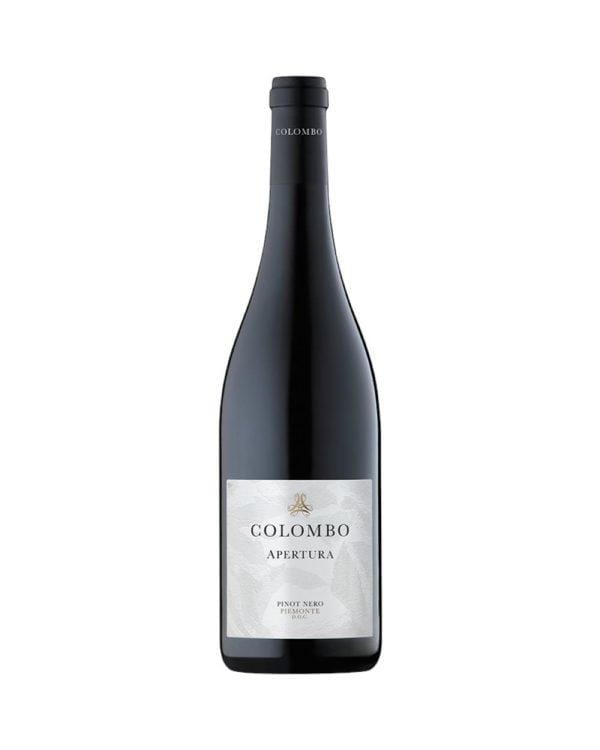 colombo pinot nero apertura bottiglia di vino rosso prodotto in Italia, nel monferrato astigiano in Piemonte