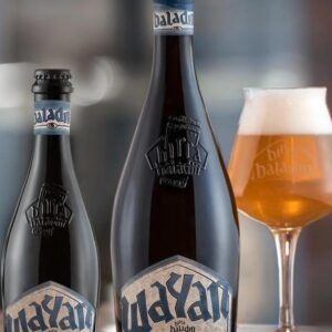 baladin birra bionda wayan bottiglia di birra artigianale prodotta in Italia, in Piemonte
