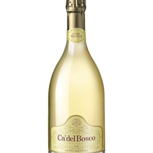 cà del bosco franciacorta cuvee prestige ed.47 è uno bottiglia di vino spumante prodotto in Italia, in franciacorta da uve pinot nero, chardonnay e pinot bianco