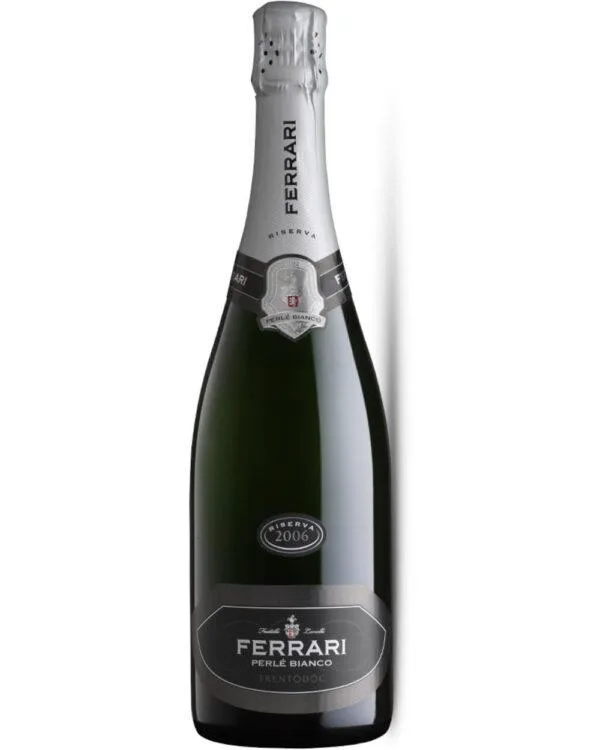 Ferrari Trento Perlè Bianco Brut bottiglia di vino spumante bianco prodotto in italia da uve chardonnay