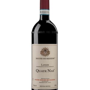 rocche dei manzoni langhe quatr nas bottiglia di vino rosso prodotto in Italia, nella zona delle Langhe in Piemonte