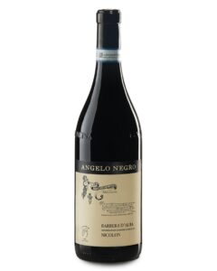 angelo negro barbera d'alba nicolon bottiglia di vino rosso prodotta in Italia, nella zona delle Langhe e Roero in Piemonte