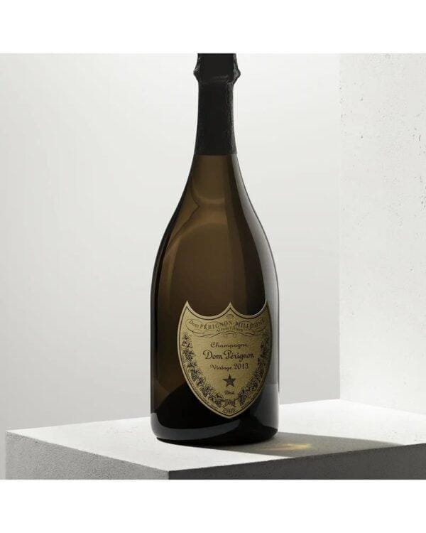 dom perignon champagne vintage brut 2013 bottiglia di spumante bianco prodotto in Francia, in Champagne