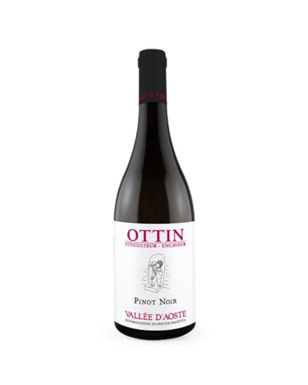 ottin pinot nero bottiglia di vino rosso prodotto in Italia, in Valle D'Aosta