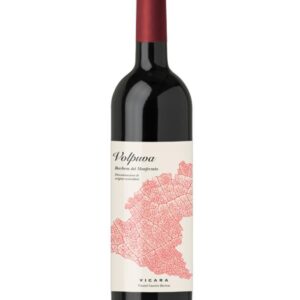 vicara barbera volpuva bottiglia di vino rosso prodotto in Italia, nel Monferrato in Piemonte