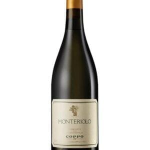 coppo chardonnay monteriolo bottiglia di vino bianco prodotto in Italia, in Piemonte