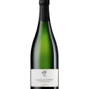 coppo alta langa luigi coppo brut bottiglia di spumante prodotta in Italia, nella zona della alta langa in Piemonte