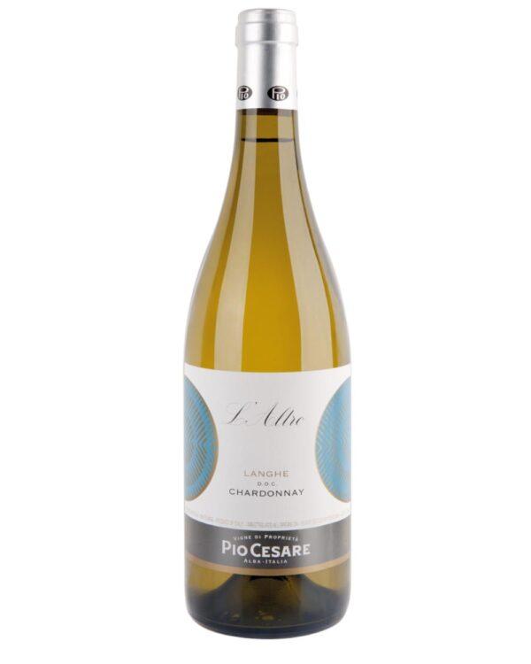 pio cesare chardonnay l'altro bottiglia di vino bianco prodotto in Italia, nella zona delle Langhe in Piemonte