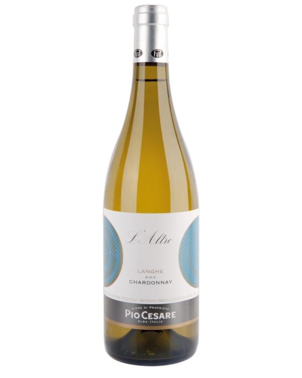 pio cesare chardonnay l'altro bottiglia di vino bianco prodotto in Italia, nella zona delle Langhe in Piemonte