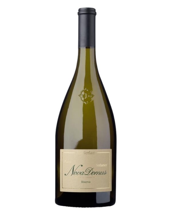 terlano riserva nova domus bottiglia di vino bianco prodotto in Italia, in Alto Adige