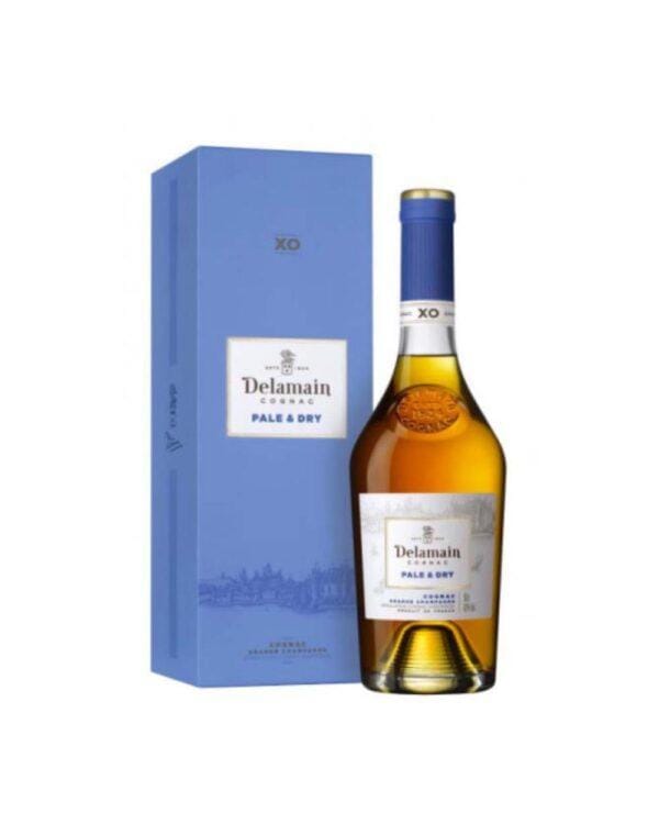 delamain cognac pale and dry xo bottiglia di distillato prodotto in Francia, nella zona del Cognac