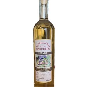 marchisio grappa di nebbiolo barricata bottiglia di distillato prodotto in Italia, nella zona del biellese in Piemonte