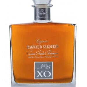 ragnaud sabourin cognac grande champagne xo bottiglia di distillato prodotto in Francia, nella zona del Cognac