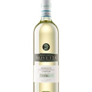 olivetta monferrato cortese bottiglia di vino bianco prodotto in Italia, nel monferrato in Piemonte