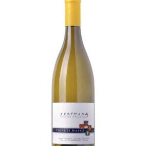 vigneti massa derthona bottiglia di vino bianco prodotto in Italia, in Piemonte