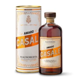 magnoberta Amaro Casale bottiglia di liquore alle erbe prodotto in Italia, in Piemonte