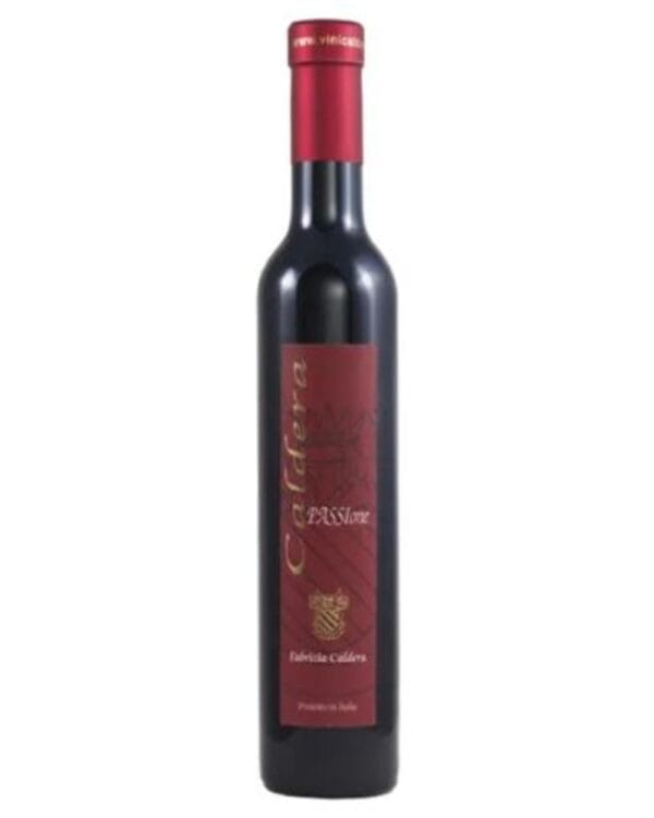 caldera passito passione bottiglia di vino dolce da dessert prodotto in Italia, nel monferrato in Piemonte