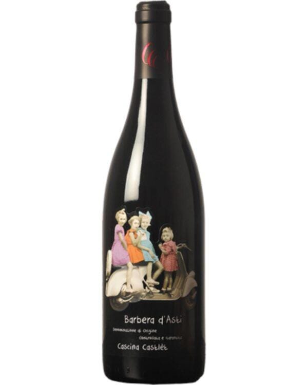 cascina castlet barbera vespa bottiglia di vino rosso italiano, prodotto nel monferrato astigiano, in Piemonte