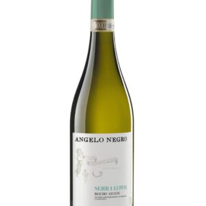 angelo negro roero arneis serra lupini bottiglia di vino bianco prodotto in Italia, nella zona del roero in Piemonte