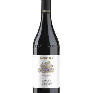 bovio langhe nebbiolo firagnetti bottiglia di vino rosso prodotto in Italia, nelle Langhe in Piemonte