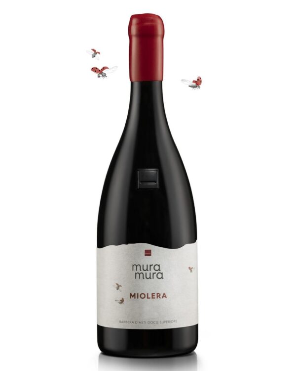 mura mura barbera d'asti superiore miolera bottiglia di vino rosso prodotto in Italia, nel monferrato astigiano