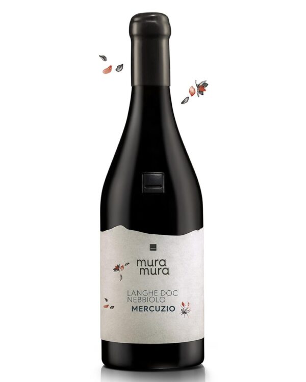mura mura langhe nebbiolo mercuzio bottiglia di vino rosso prodotto in Italia, nelle Langhe