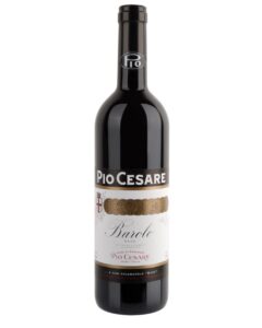 pio cesare barolo 2019 bottiglia di vino rosso prodotto in Italia, nella zona delle Langhe in Piemonte