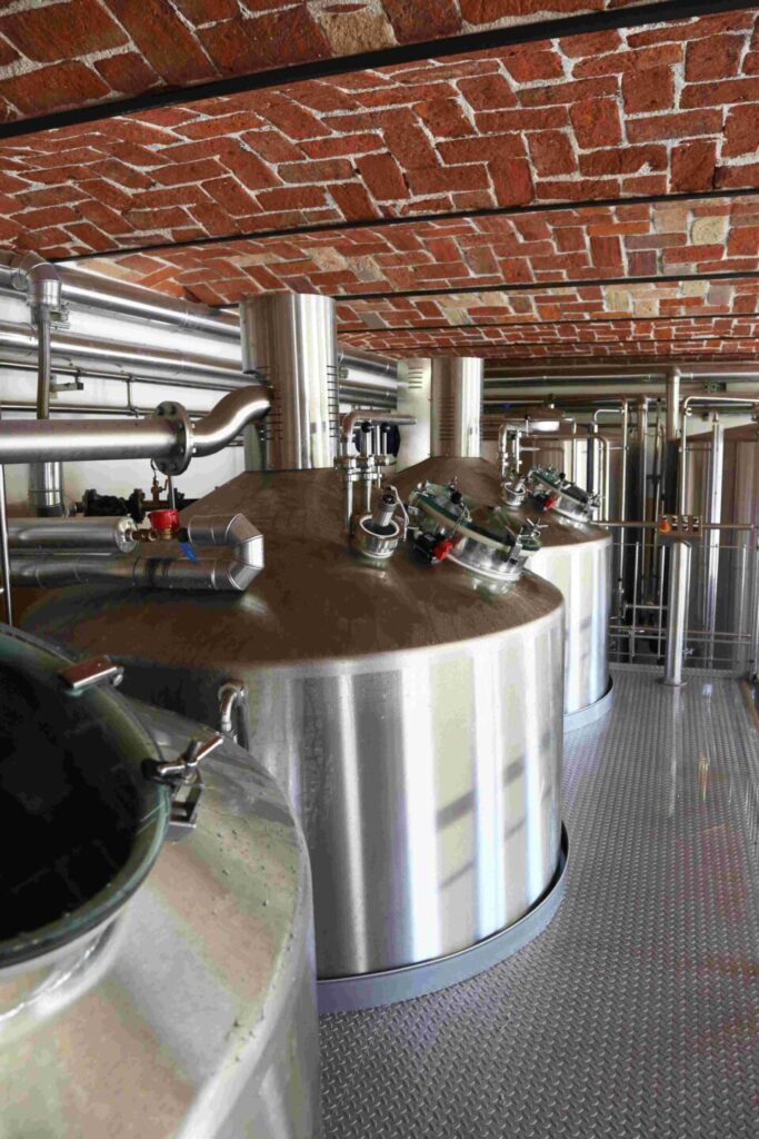 Birrificio 2 Sorelle: quando la passione fa una incredibile birra artigianale. 12 birrificio 2 sorelle impianto produzioned