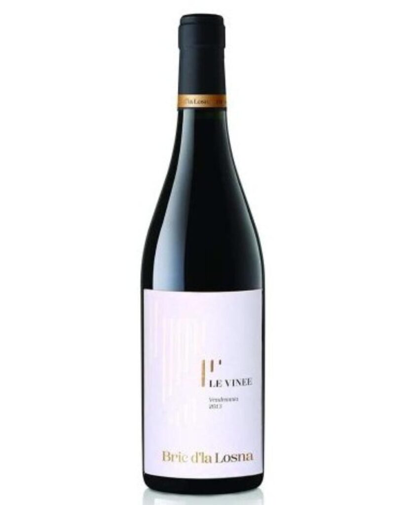 Casa vinicola Cascina Voglietti: dal 2012 una sorprendente barbera e la passione del Monferrato. 2 cascina voglietti barbera del monferrato le vinee bottiglia di vino rosso prodotto nella zona del Monferrato, in Piemonte