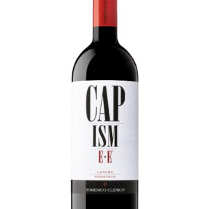 domenico clerico nebbiolo Capisme bottiglia di vino rosso prodotto in Italia, nella zona delle Langhe in Piemonte