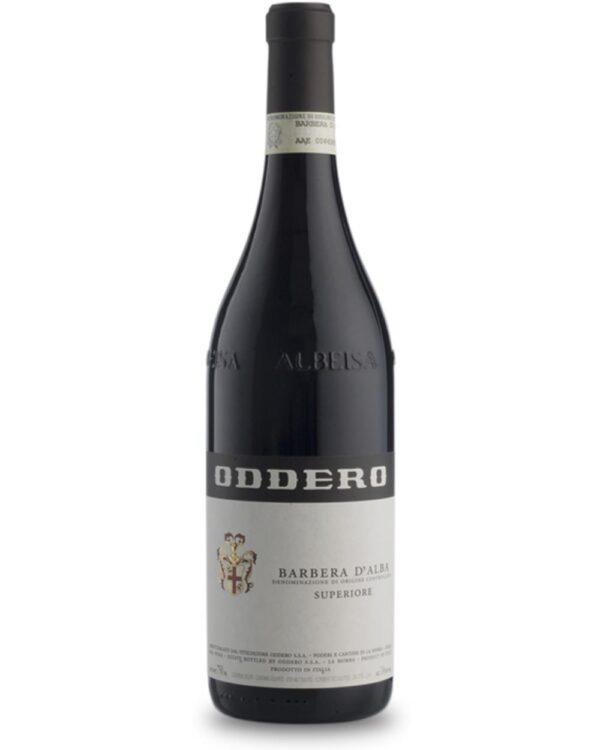 poderi oddero barbera alba bottiglia di vino rosso prodotto in Italia, nella zona delle Langhe in Piemonte