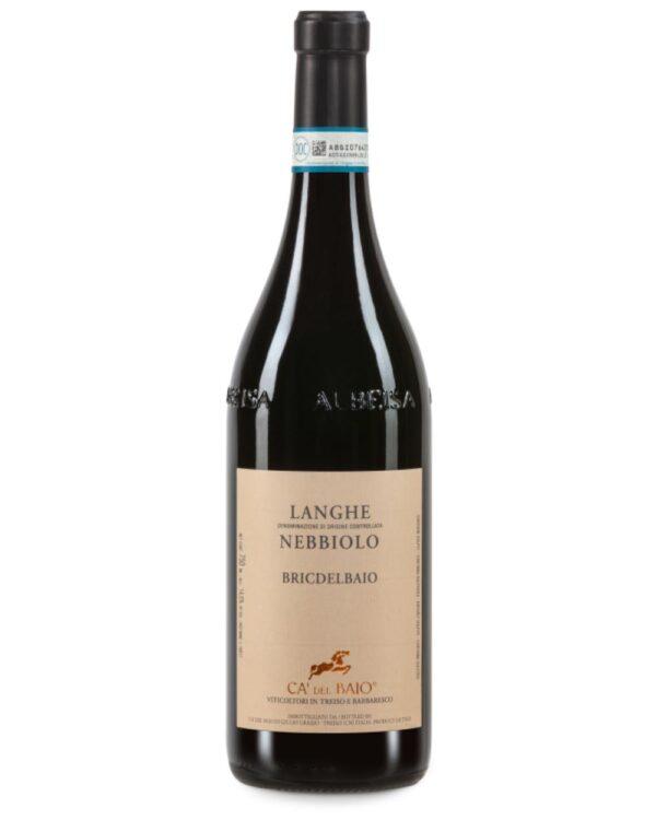 cà del baio langhe nebbiolo bric del baio bottiglia di vino rosso prodotto in Italia, nella zona delle Langhe in Piemonte